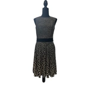 NorthStyle Peek-a-boo in back Women's Dress | Size 8